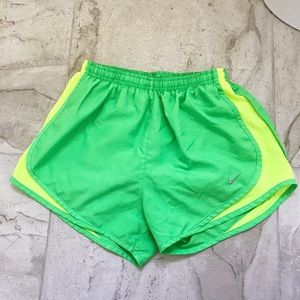 Nike Women’s Dri fit Tempo Shorts